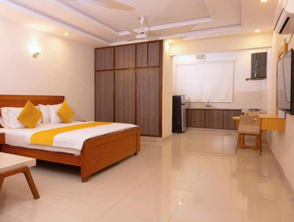 Studio apartment with kitchen